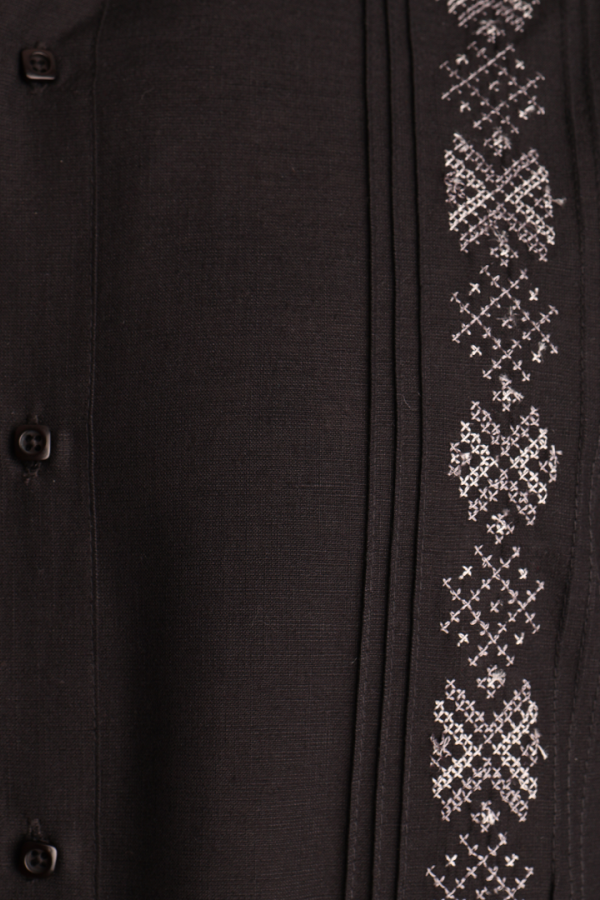 Camisa Guayabera Negra Manga Larga Corte Clásico Bordado Para Hombre